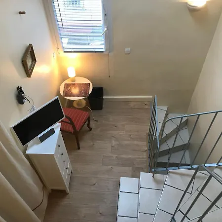 Lägenhet Simone's Tiny House Montpellier
