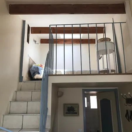 Simone's Tiny House *